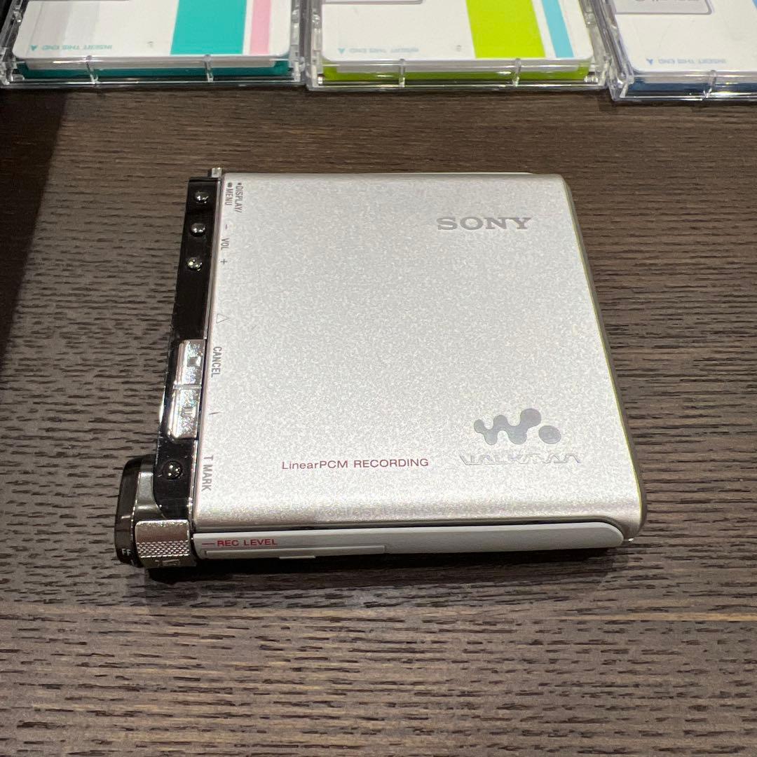 美品 SONY MZ-RH1 ポータブルMDプレーヤー　未使用MDセット