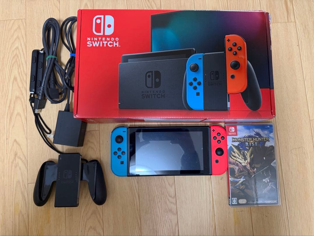 【64GマイクロSDカード付】Nintendo Switch 青/赤（ドック無)