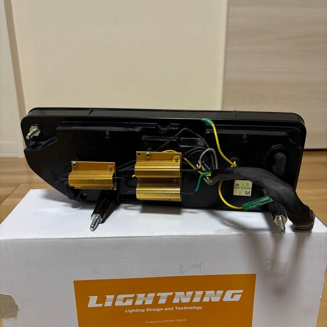 ショウワガレージオリジナル　LEDテールランプ　JB64、JB74、JC74用