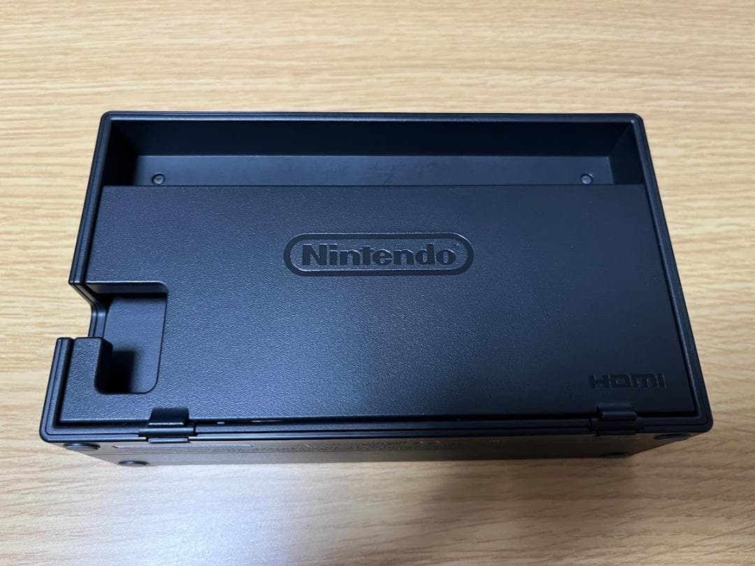 【美品】 Nintendo Switch 本体 新モデル (バッテリー強化版)