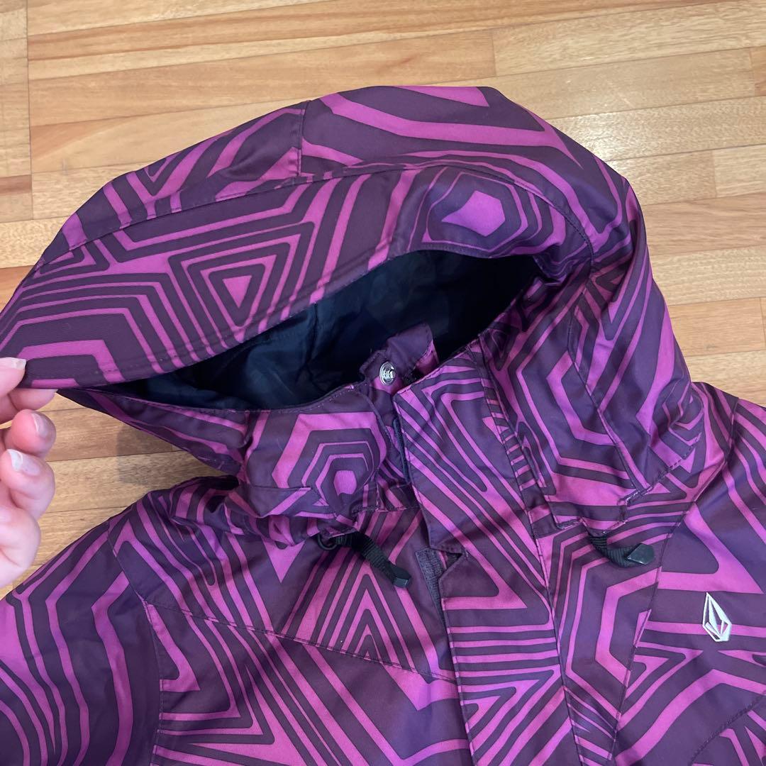 美品　VOLCOM レディース スノーボードウェアセット