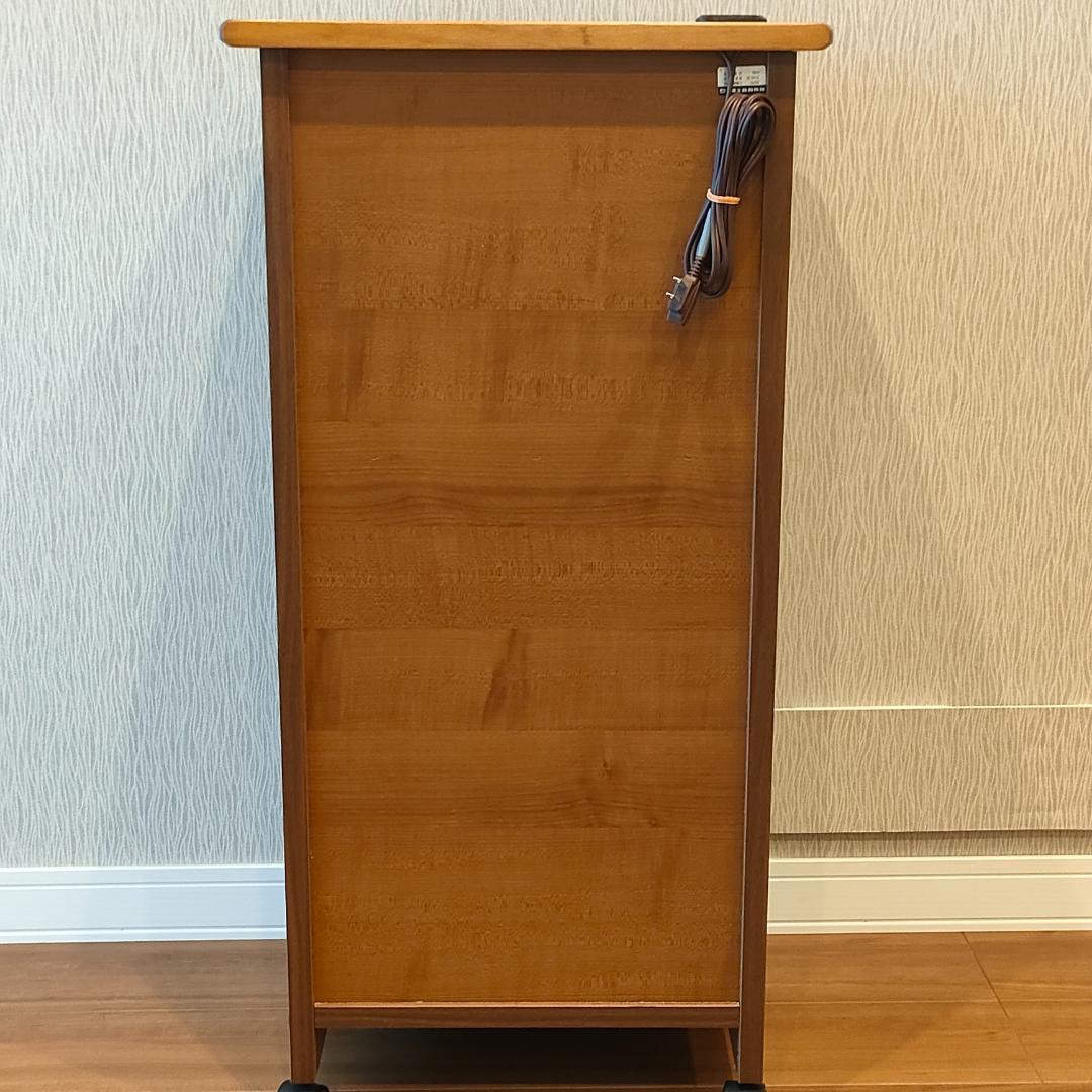 曙工芸　キャビネット　パイン材　キャスター　コンセント付き