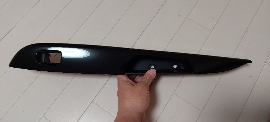 ハイエース　ダークプライムS　純正カーボン調フロントドアスイッチパネル