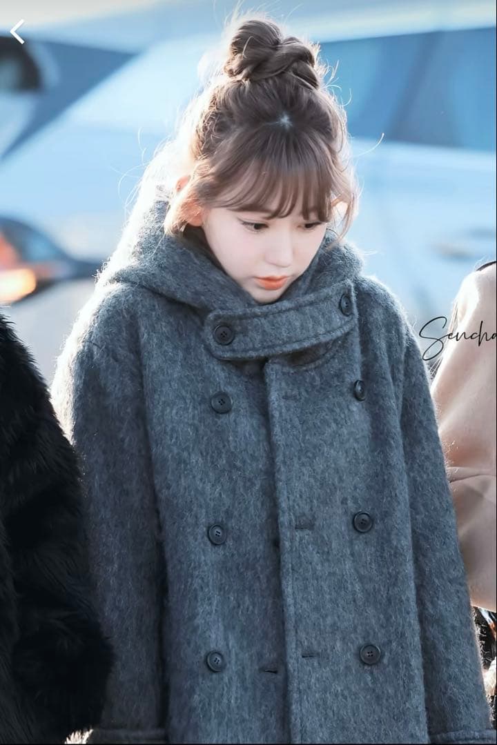 Yinandyang in Harmony コート 宮脇咲良着用