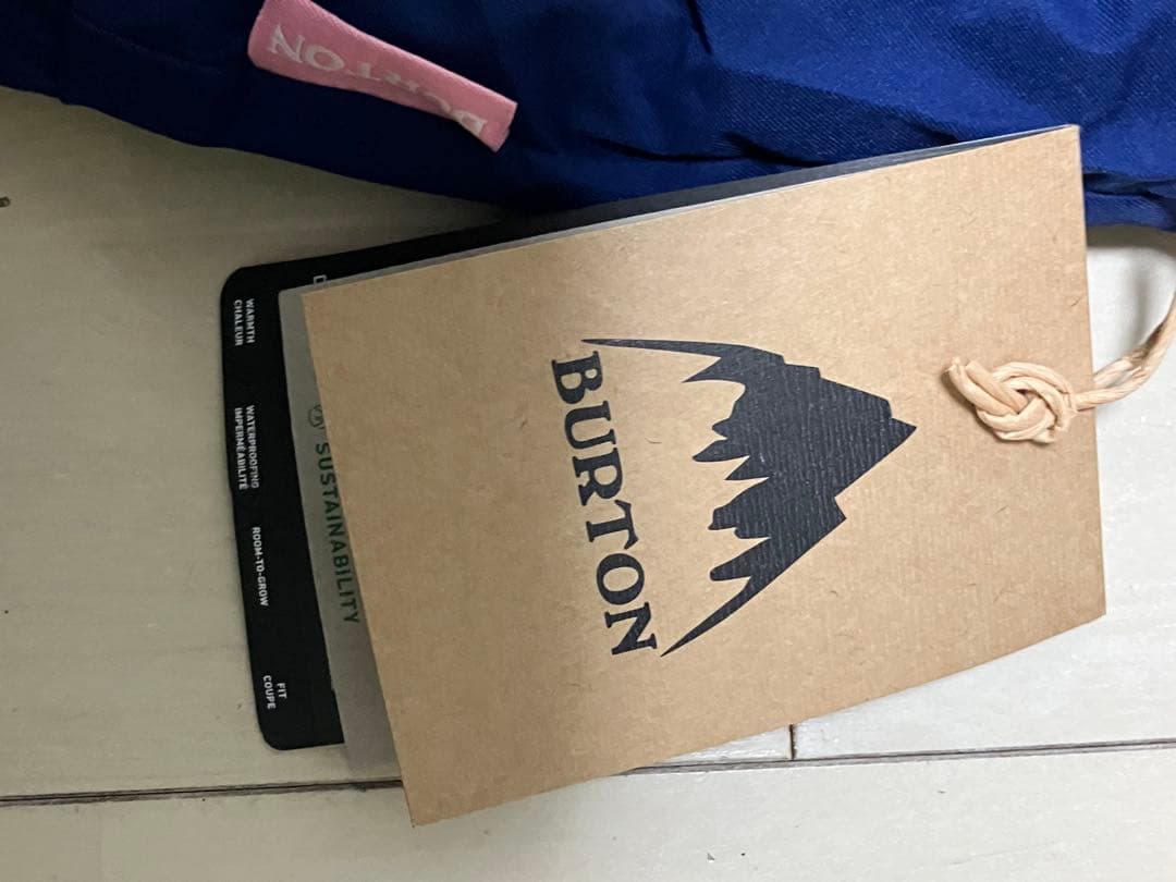 新品未使用タグ付　Burton スキー・スノーボードウェア　ジャケット　kids