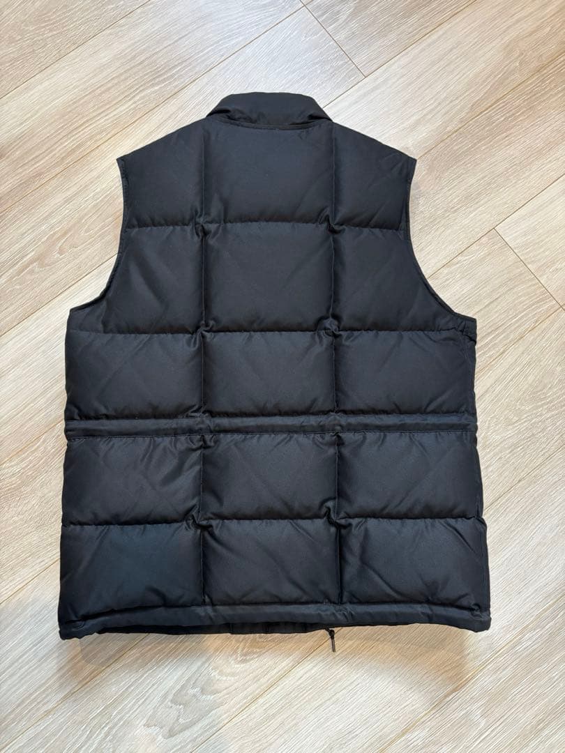 エディーバウアー　ブラックタグ　ダウンベスト Mサイズ