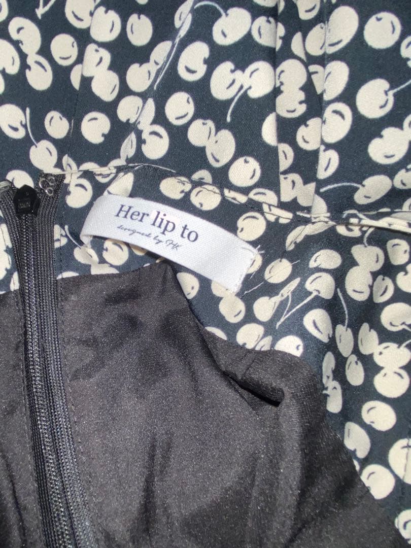 herlipto チェリーワンピ