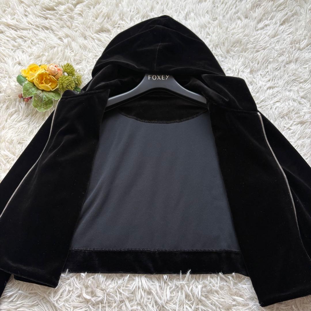 未使用級 20年♡フォクシー ベロアノアール パーカー クロップド ダブルジップ