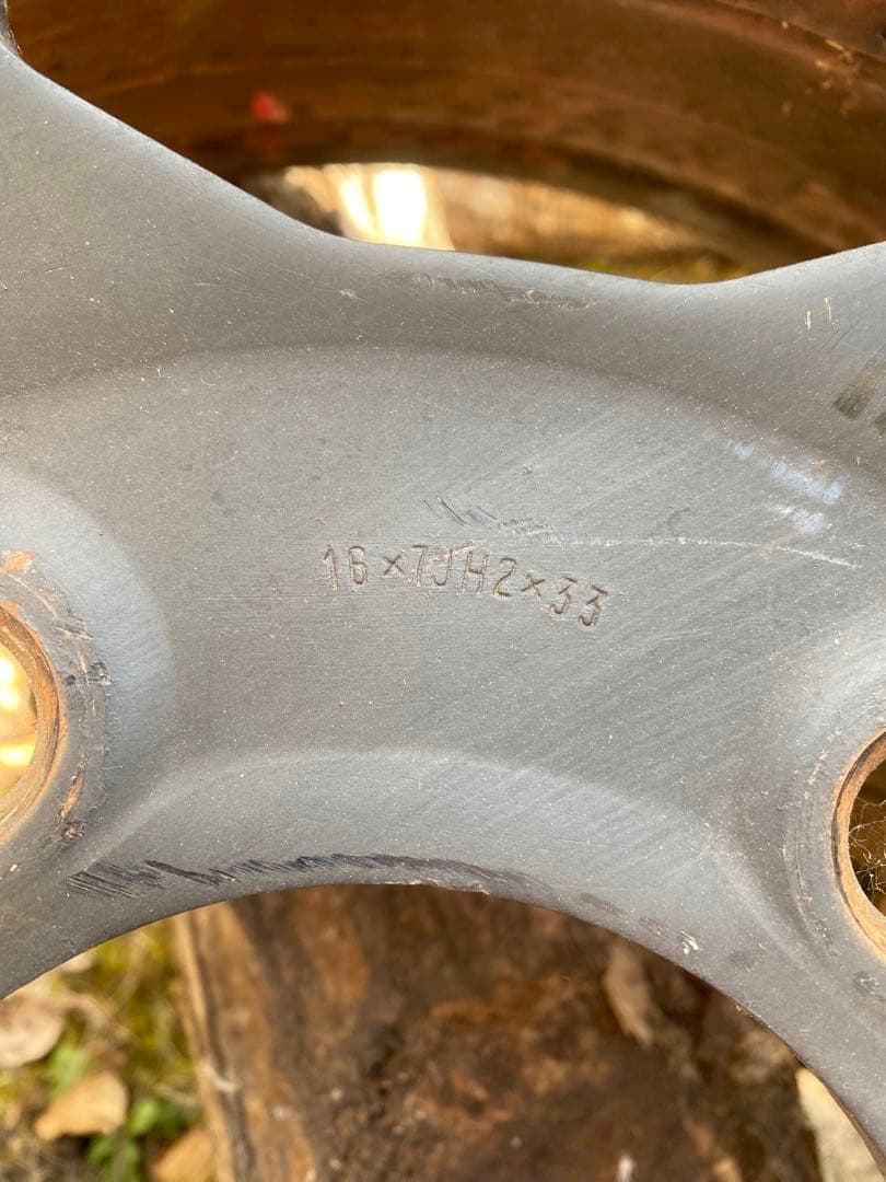 ディフェンダー　ホイール ナットセット　16x7J42x33 4個セット