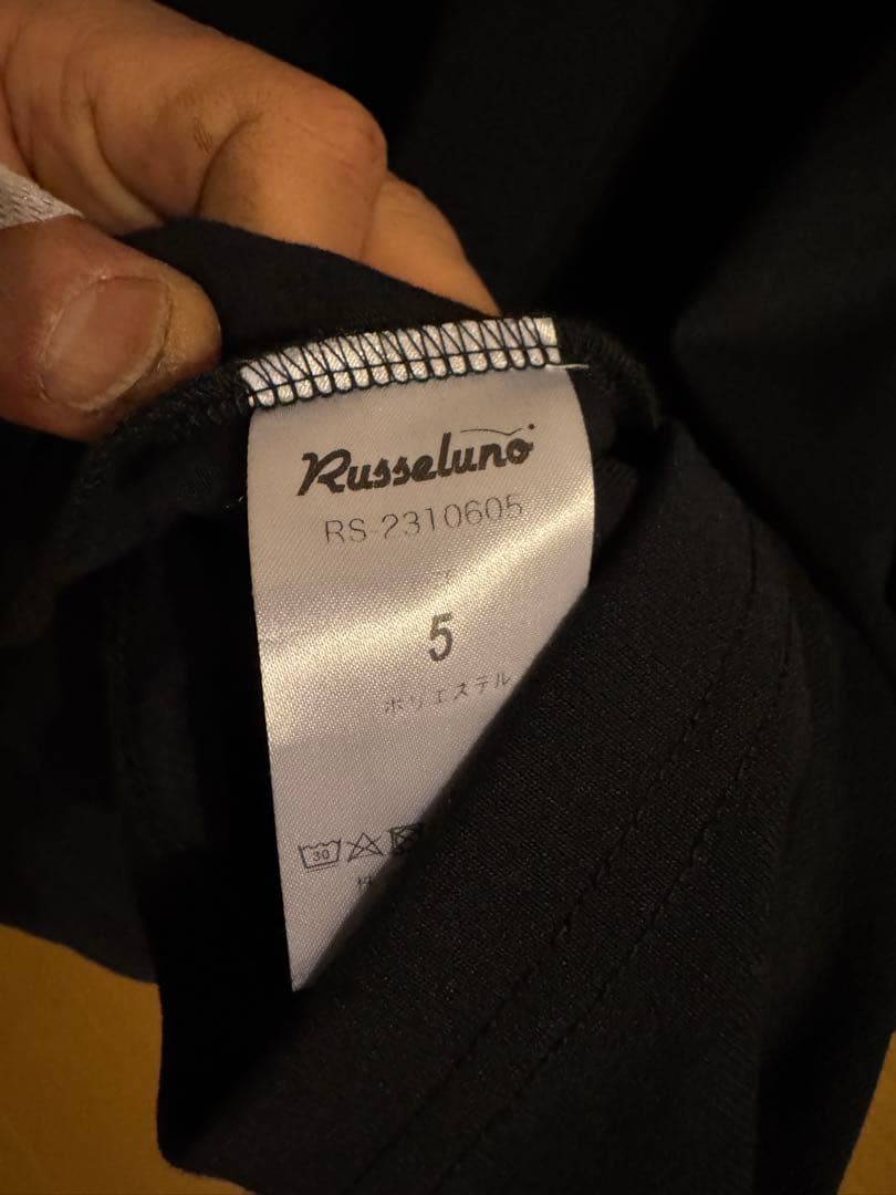 Russeluno 黒 Tシャツ サイズ5 スネークロゴ