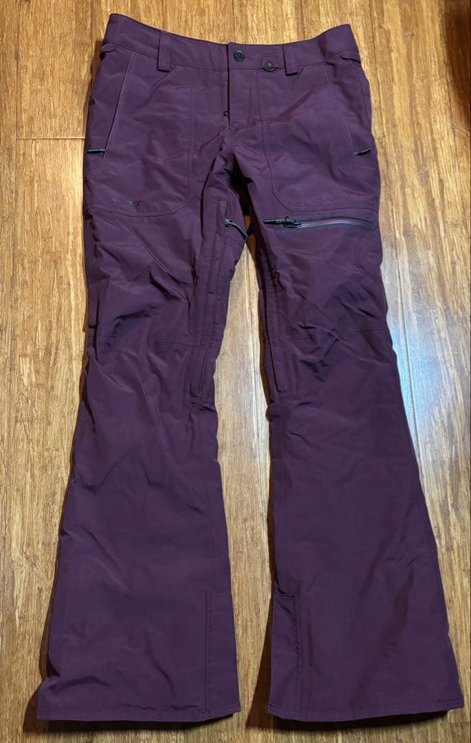 VOLCOM GORE-TEX スノーボードパンツ レディースMサイズ