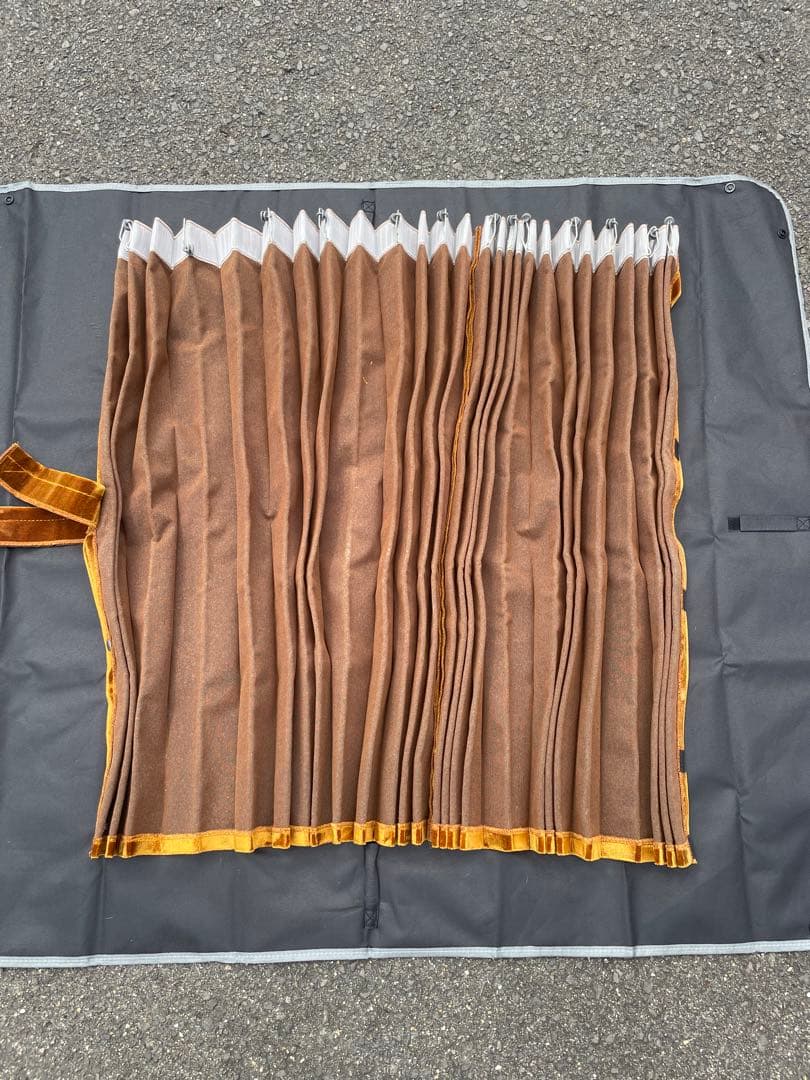 ギガ　仮眠カーテン　コスモス　ゴールド　アコーディオン(裏地無)おまけ付