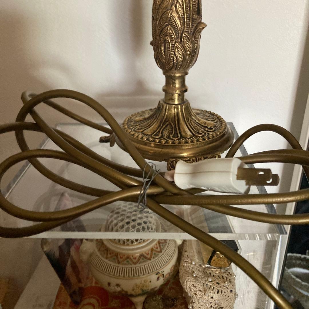 西洋イギリス　アンティーク　卓上ランプ 真鍮製　造作ランプ　豪華