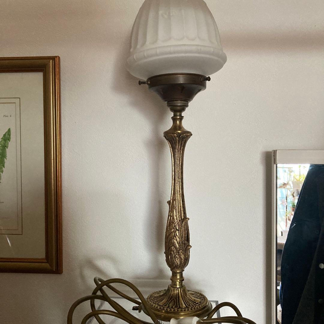 西洋イギリス　アンティーク　卓上ランプ 真鍮製　造作ランプ　豪華