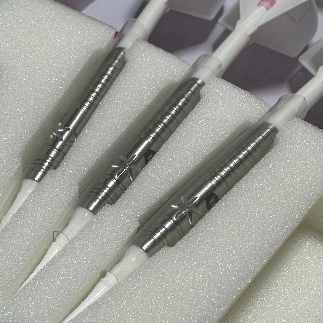 値下げ【新品】ダーツ ユニコーン Pesca ぺスカ 林桃加 ライブカード付き