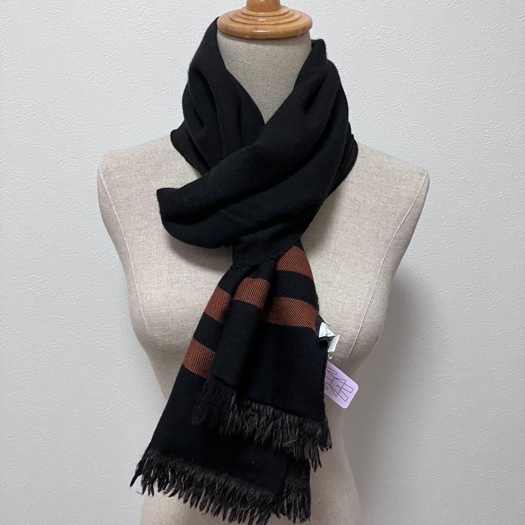 Gucci リバーシブル　マフラー