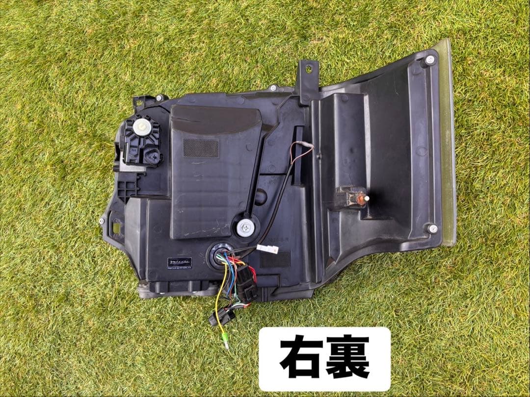 ハイエース ヘッドライト ヴァレンティ