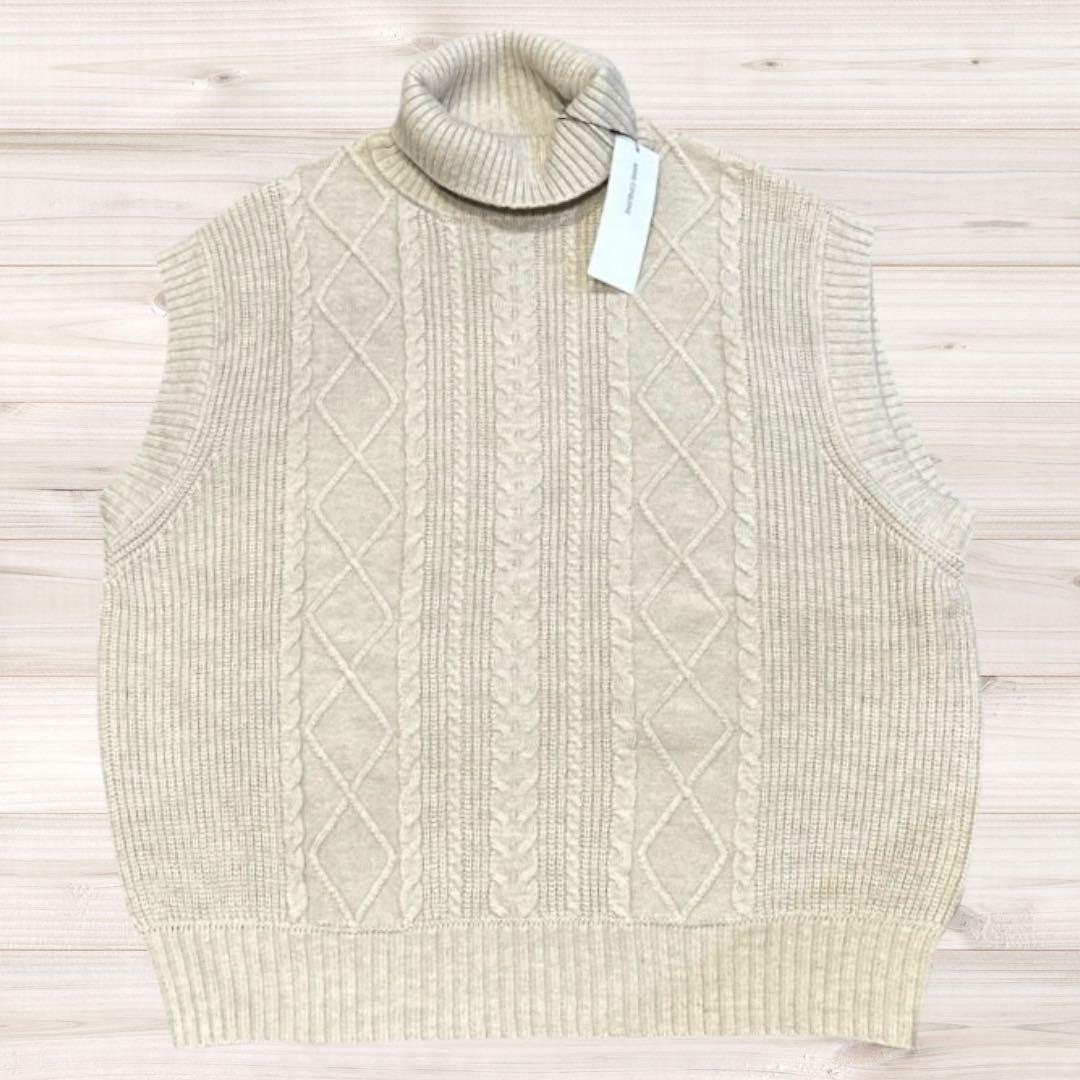 アンコキーヌ 2025.10月発売ウールミックスケーブル編みタートルニットベスト