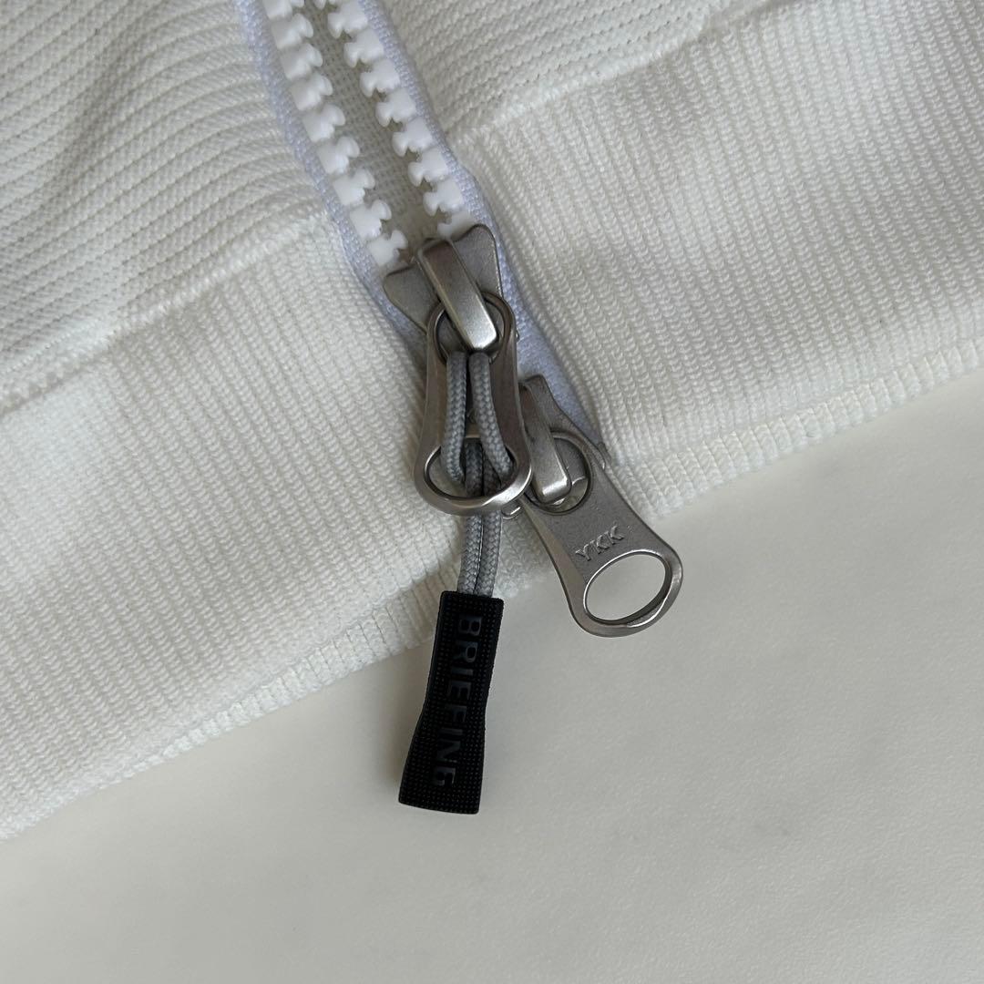 ブリーフィング 2025年モデル ジップアップブルゾン ホワイト レザーロゴ