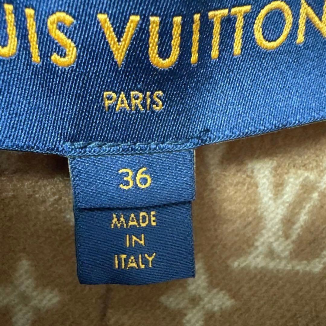 極美品 ルイヴィトン『ベルテッド フーデッド ラップコート 』FJC020QWE