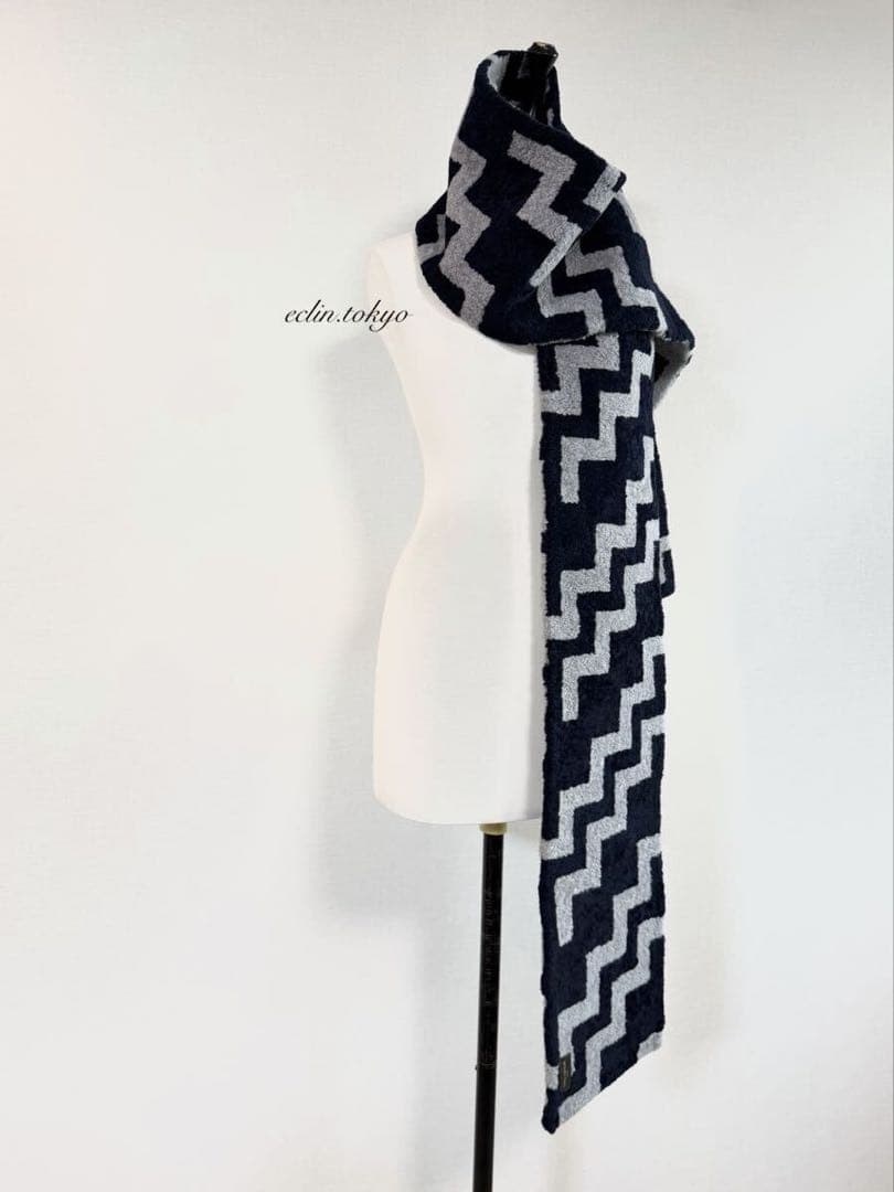 ヴィトン ムートンファー レザー 起毛 ロングマフラー カラコラム柄 E4756