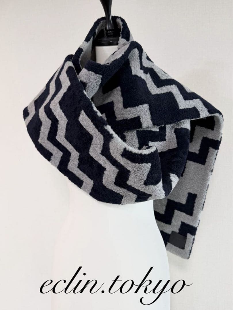 ヴィトン ムートンファー レザー 起毛 ロングマフラー カラコラム柄 E4756