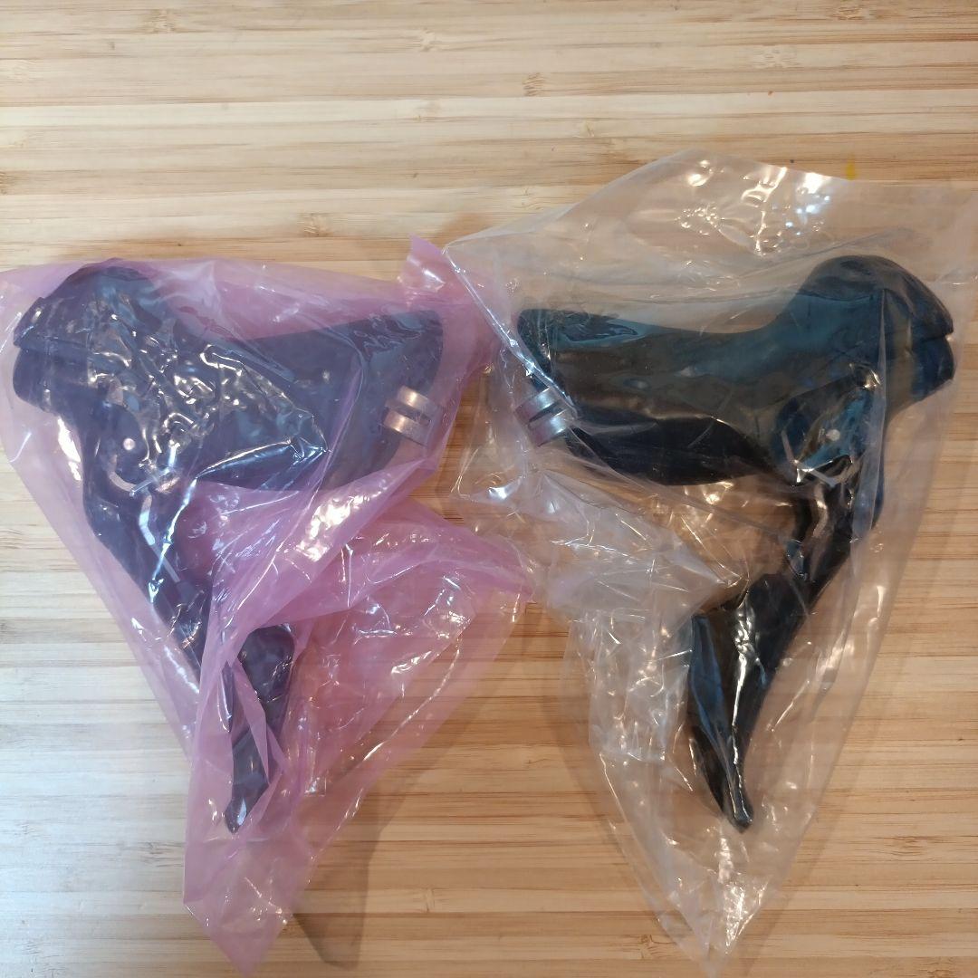 【未使用品】Shimano 105 ST-R7000 左右レバ-セット