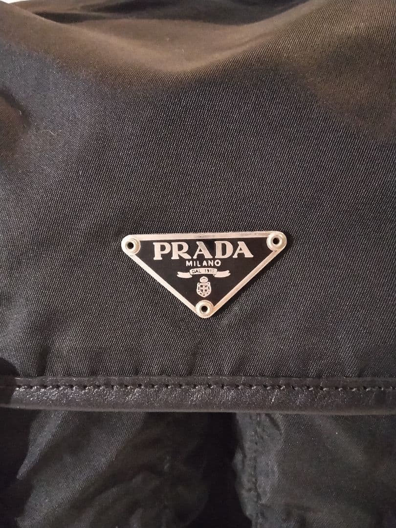 PRADA ショルダーバッグ 三角ロゴプレート ナイロン レザー 黒