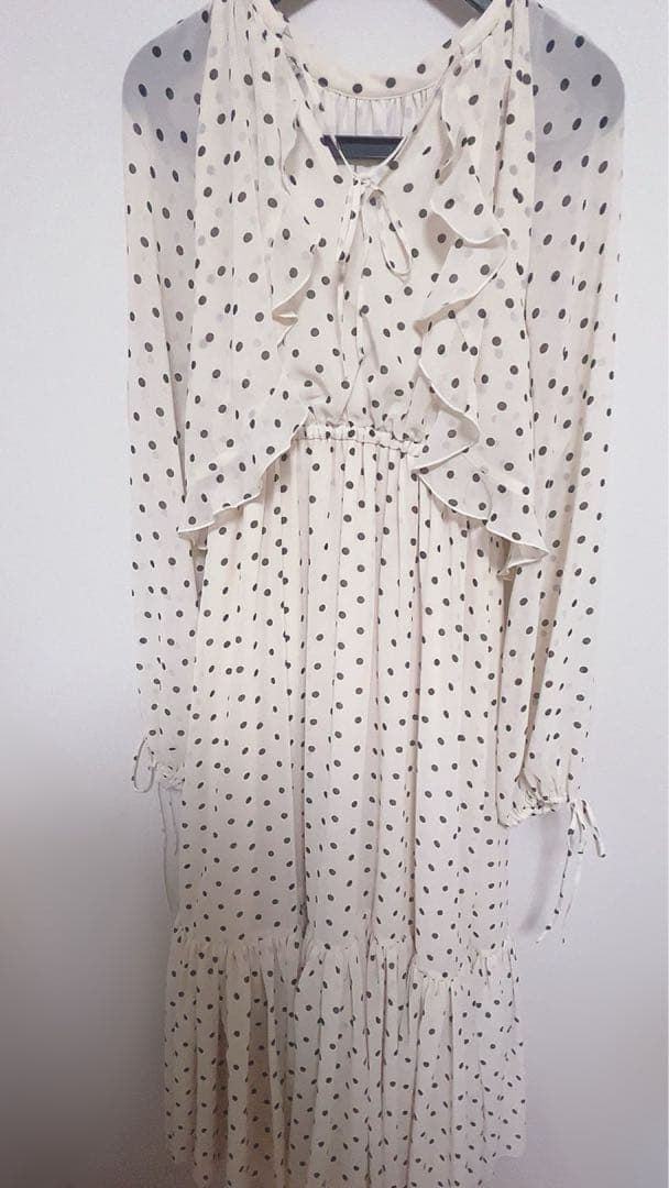 ⭐︎ゆな⭐︎EIMY ISTOIRE ドットギャザーフリルワンピース