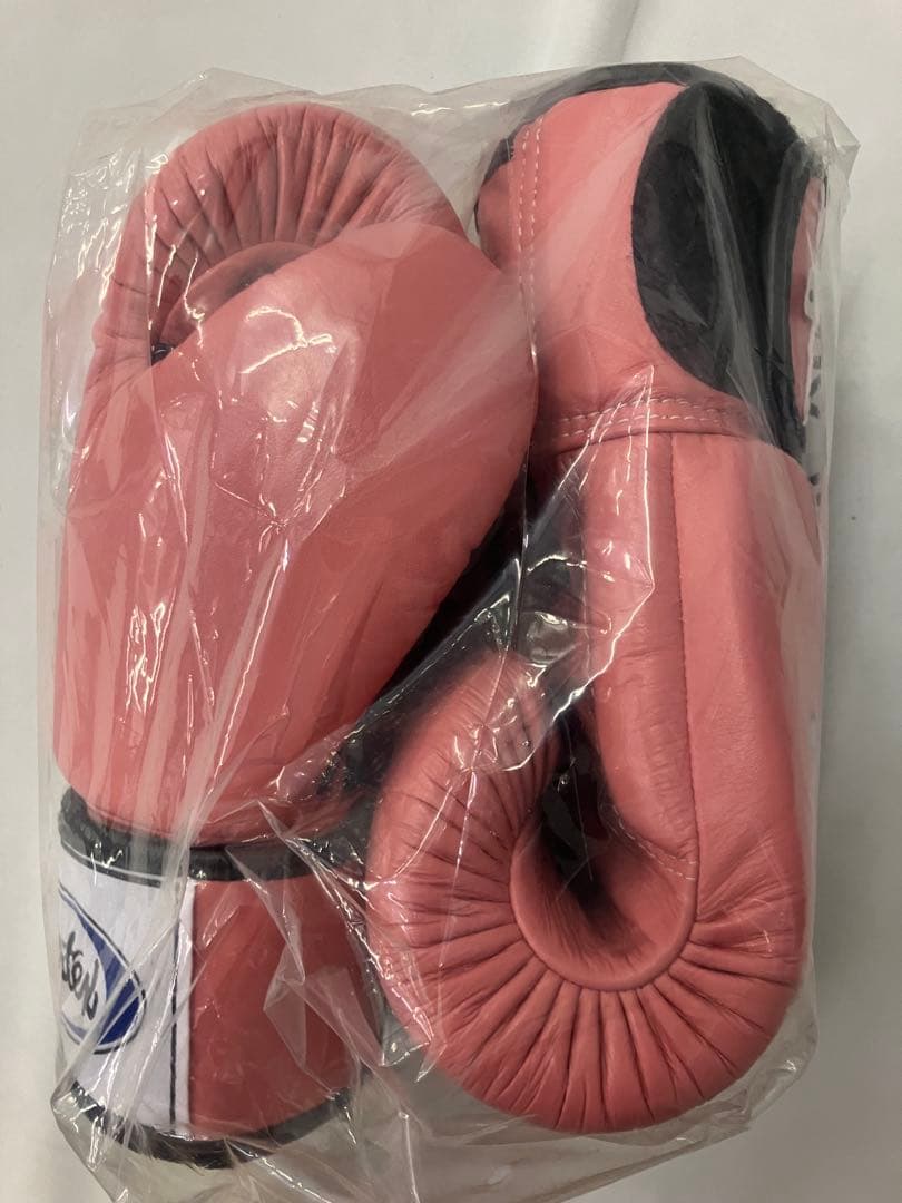 Fairtex ボクシンググローブ 8oz ピンク