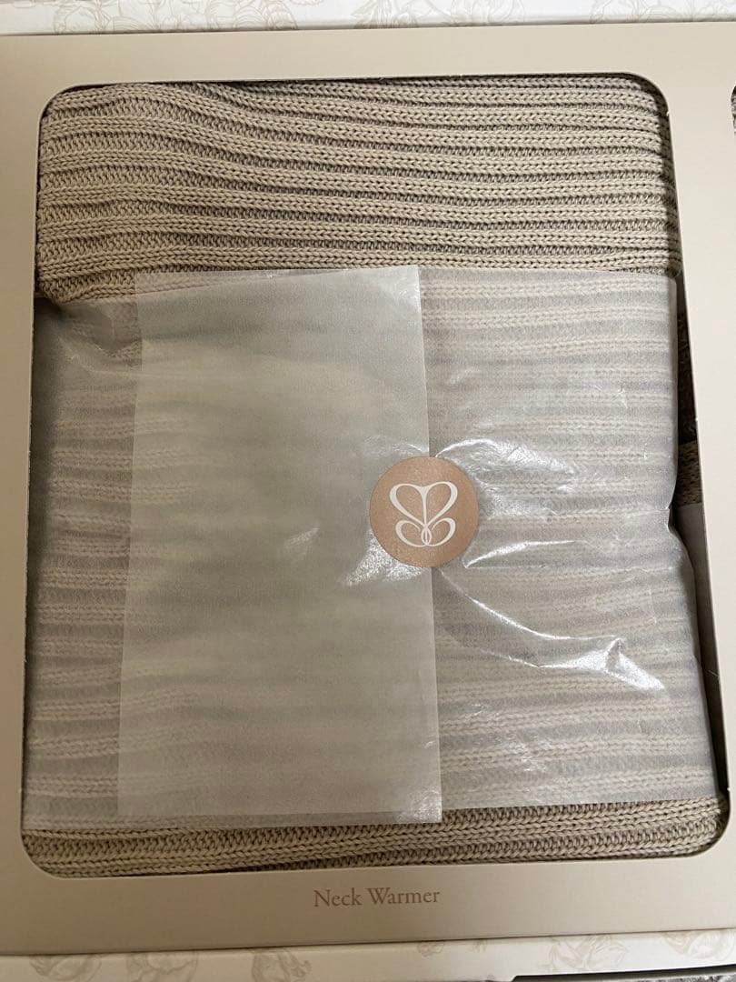 【新品未使用】 正規品 プーアボーテ ネック・アーム・レッグウォーマーセット