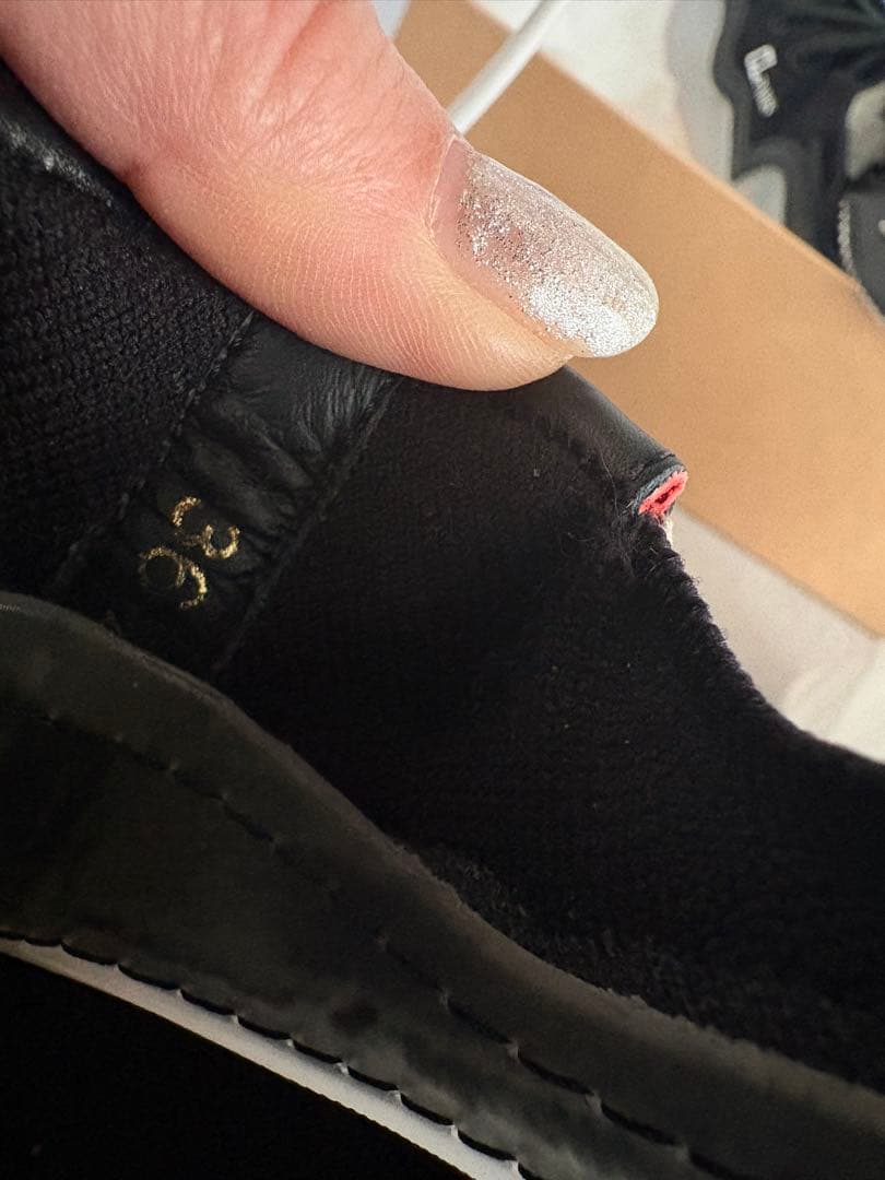 本日1/23のみお値下げ！クリスチャンルブタン スニーカー　36.5