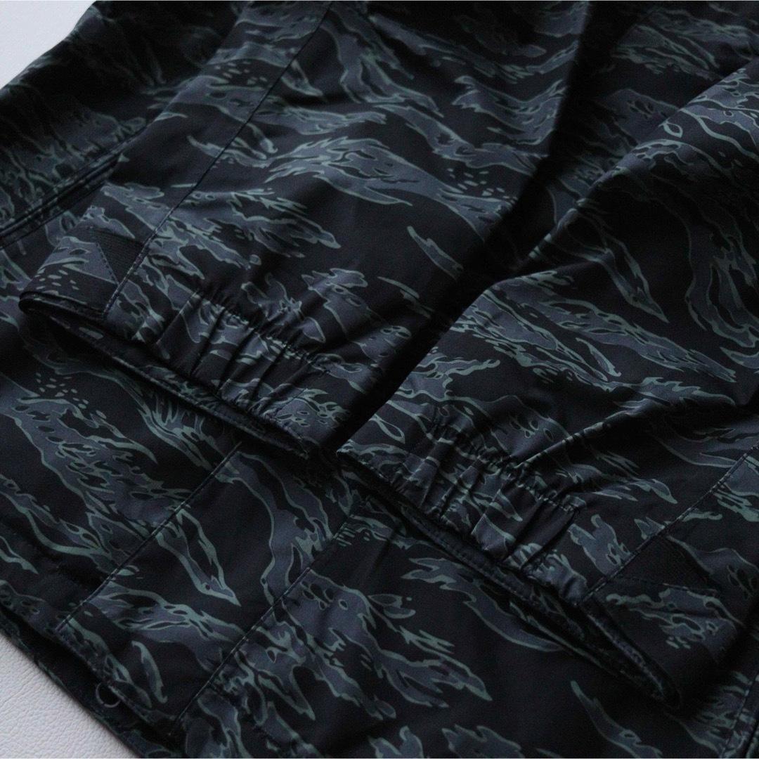 5438【美品】VOLCOM　ジャケット メンズ　ゴアテックス 迷彩柄