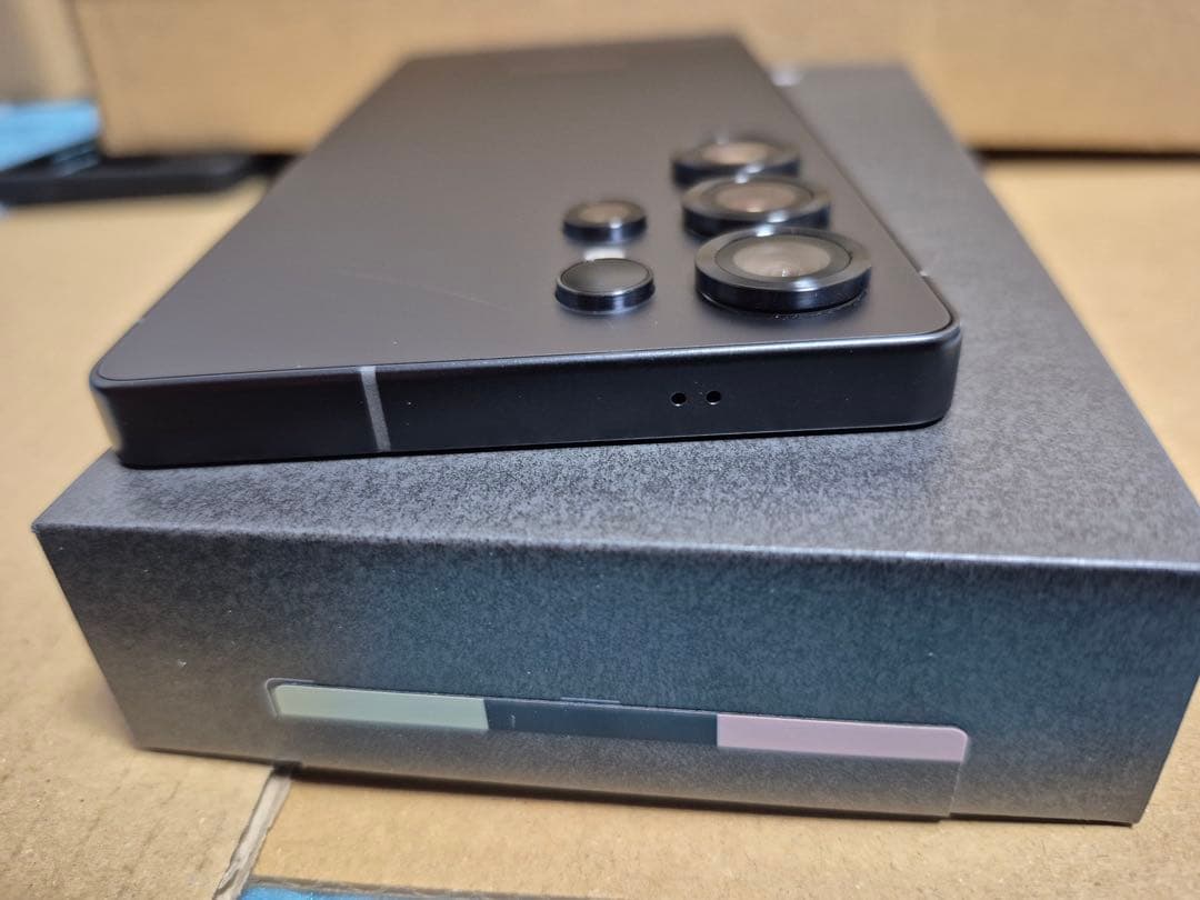 Galaxy S25 Ultra 256GB ほぼ新品 SIMフリー