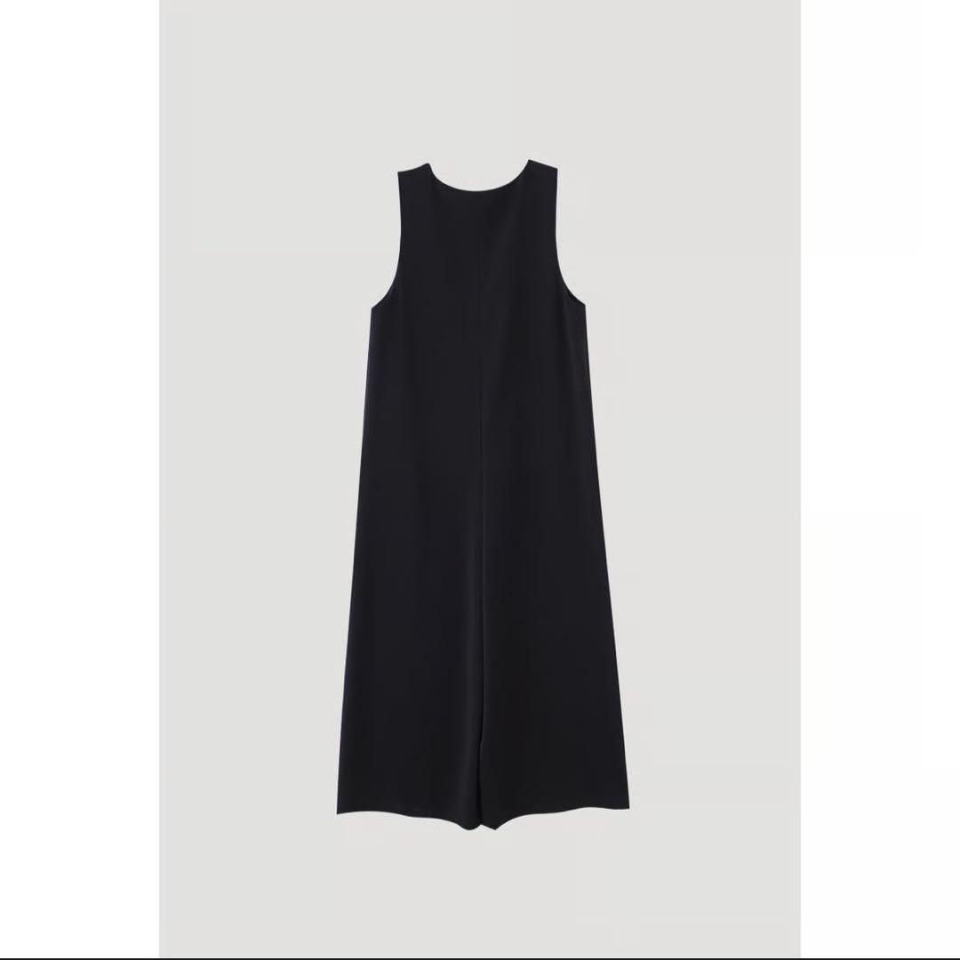 【未使用級✨️】ナエ スムースリバーシブルオールインワン サロペット M ブラック