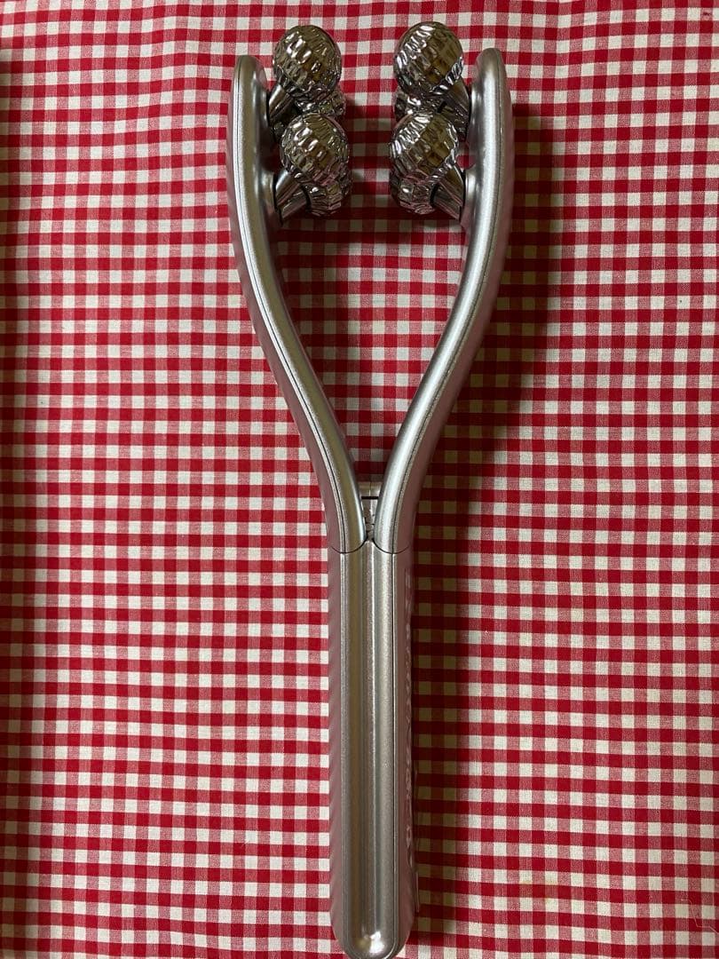 【美品】NIPLUX BEROLA 左右対称 リフトケア 美顔ローラー