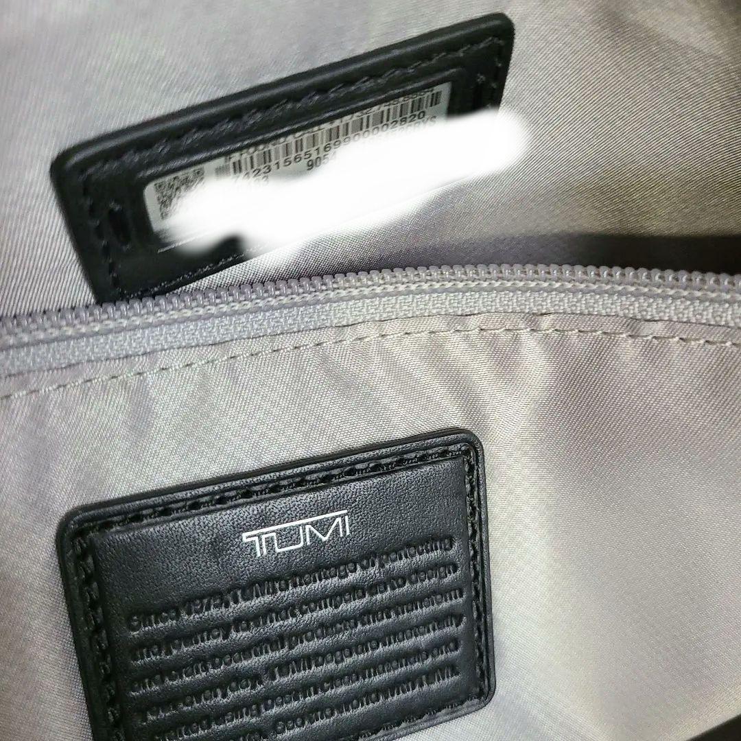 TUMI 抽象デザイン トートバッグ