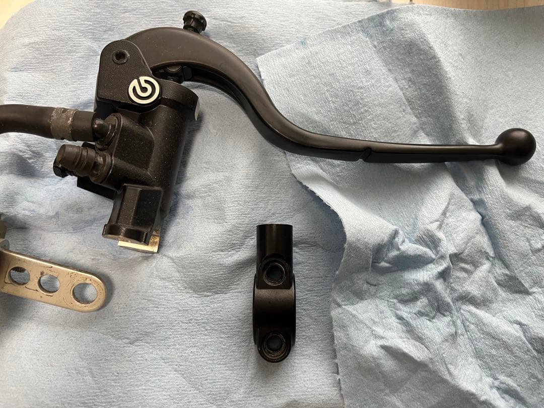 Brembo ブレーキレバーとタンクセット