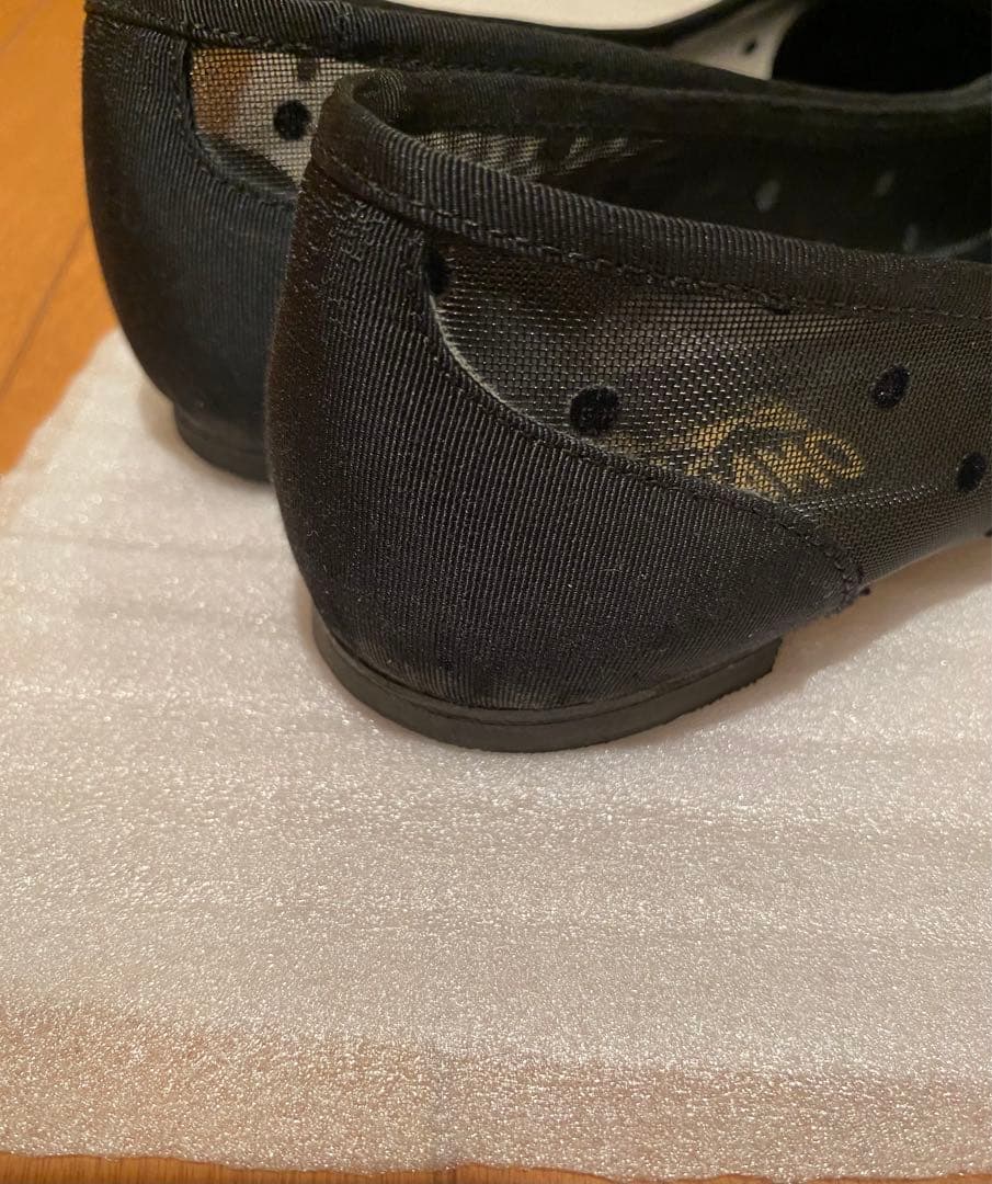 フェラガモ　ヴァラリボン　ドット　フラットシューズ　23~23.5