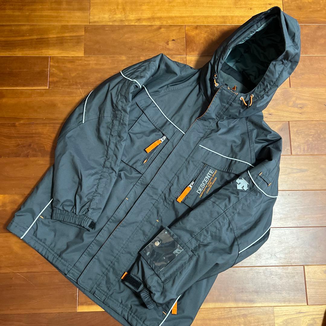 DESCENTEデサント　スキーウェア　スノボ 160㎝