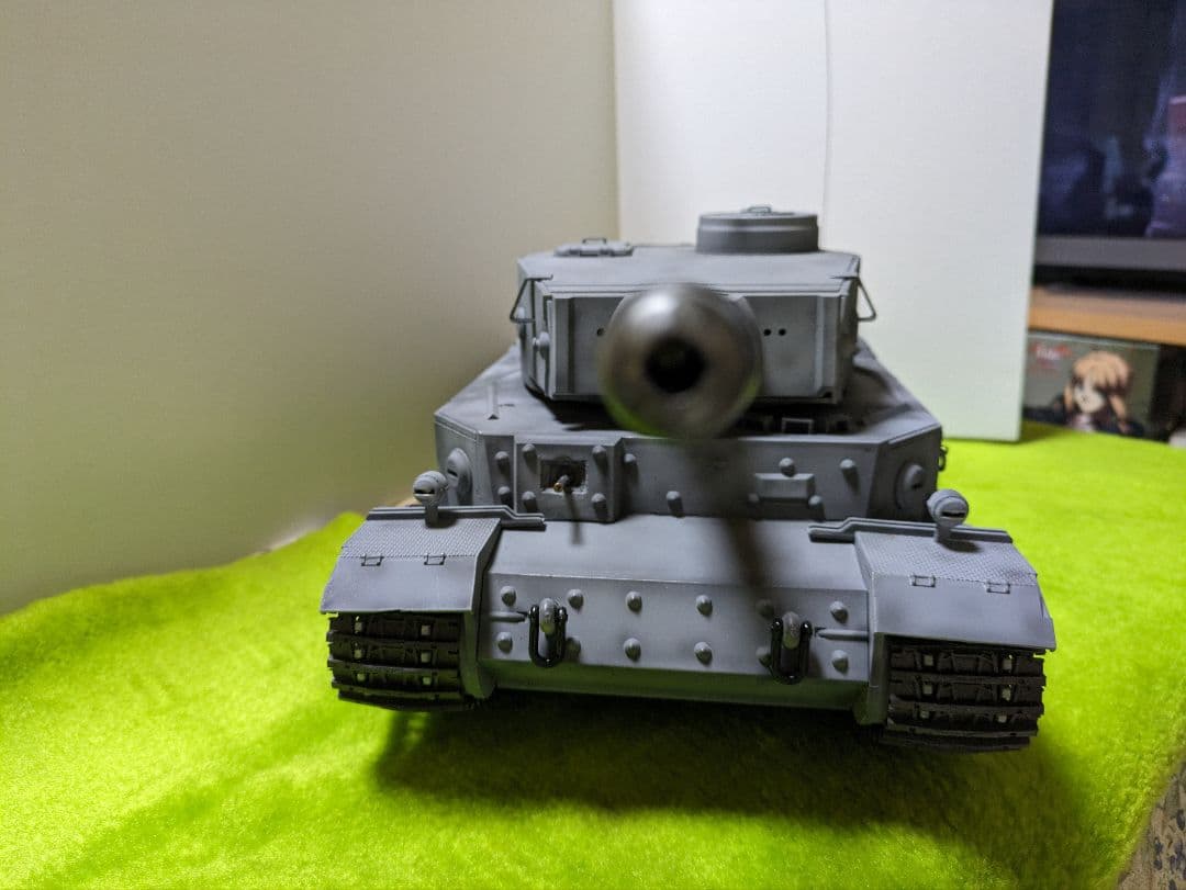 ホウベンポルシェタイガー戦車1/16 ラジコン