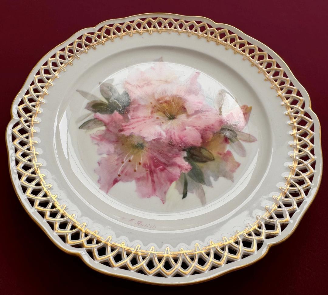 KPM 花文様透かし プレート