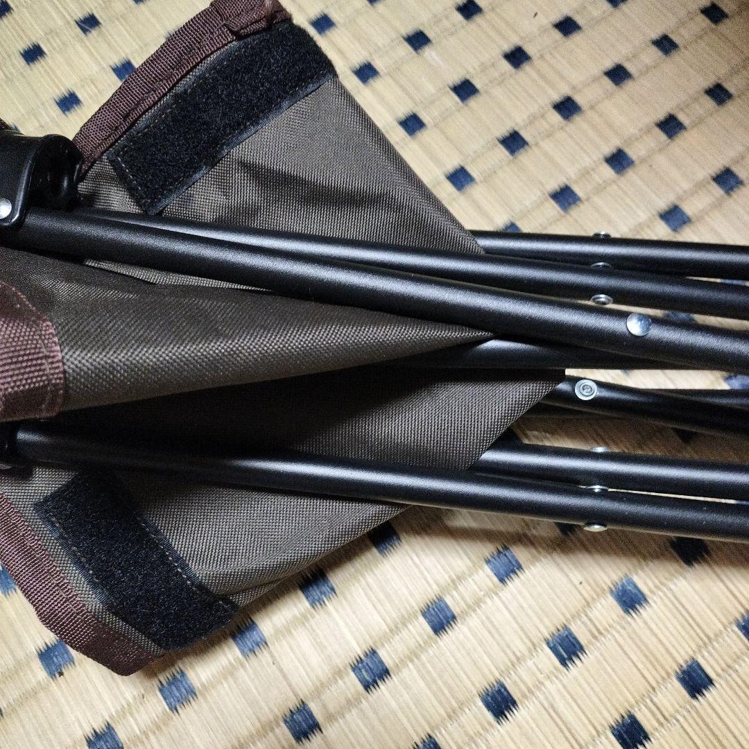 ニトリバタフライチェアと折りたたみスツールのセット