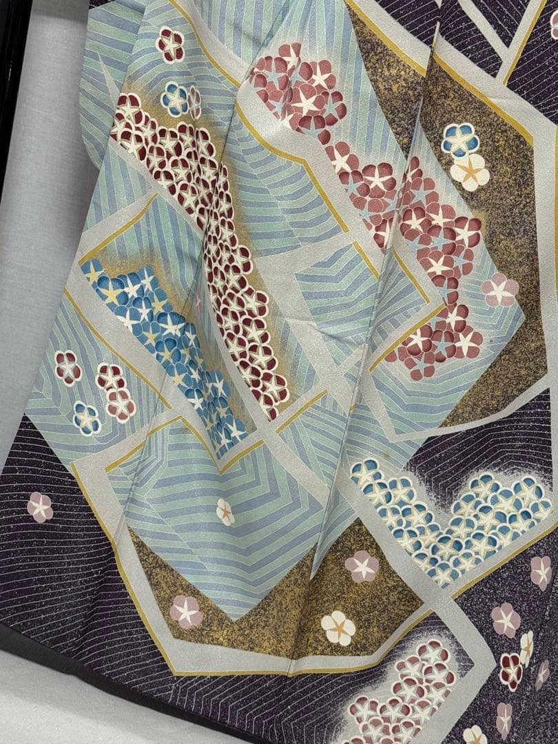 [作家物] 振袖　正絹　成人式　結婚式　紫　水色　たたき　高身長　縮緬　卒業式