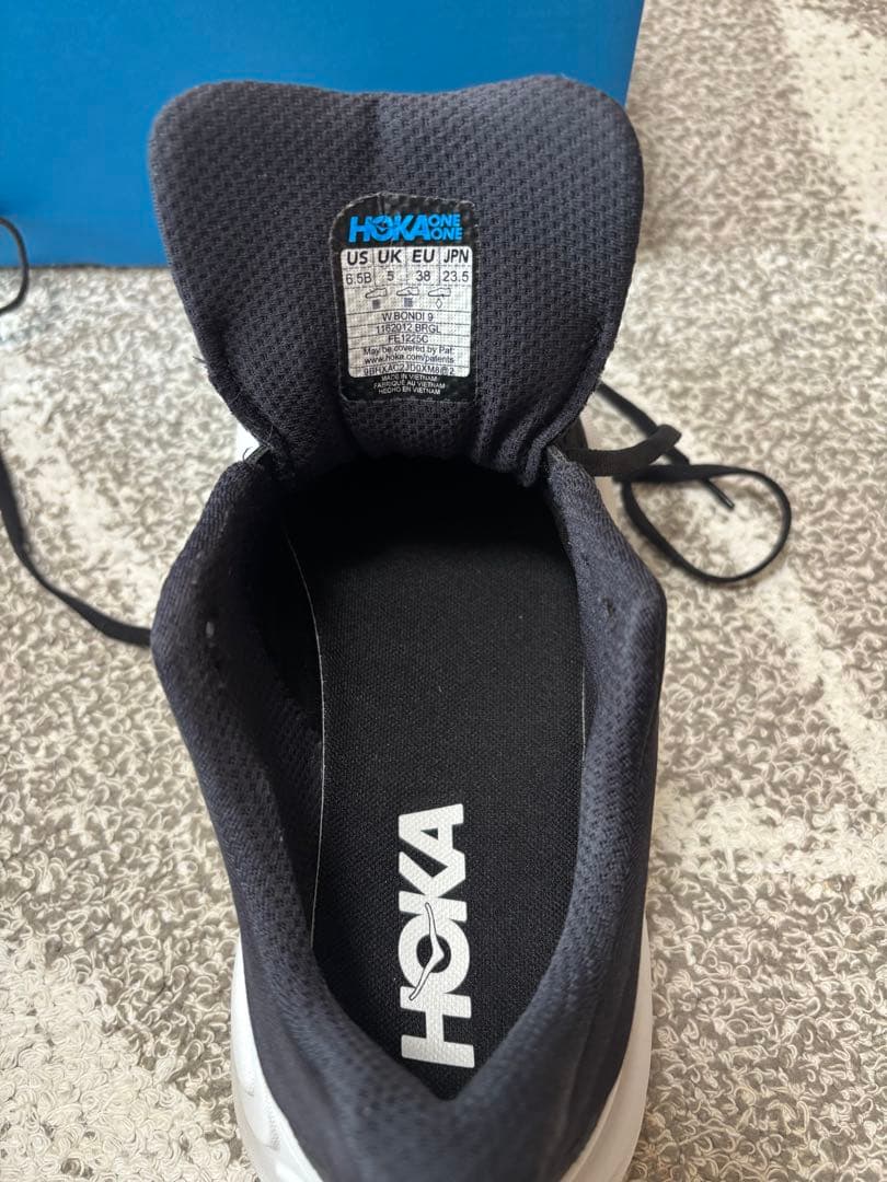 HOKA オネオネBONDAI９レディース23.5㎝ レギュラー