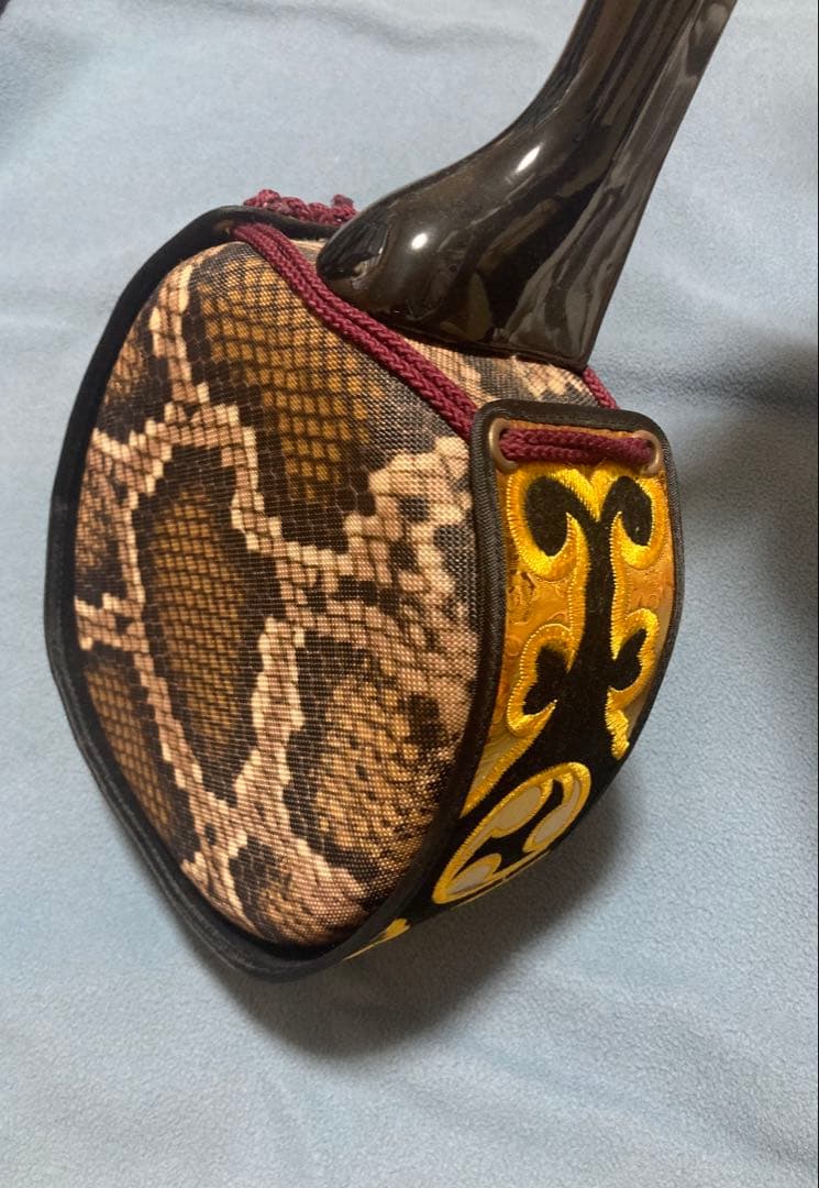 沖縄 三線(サンシン) 三味線　人工皮 スタンド付き