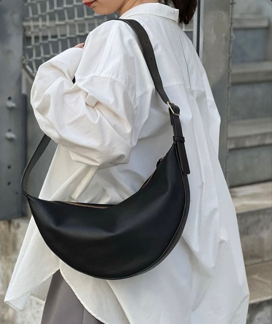 GALLARDAGALANTE 【2.718】スリーククロスボディバッグ 黒