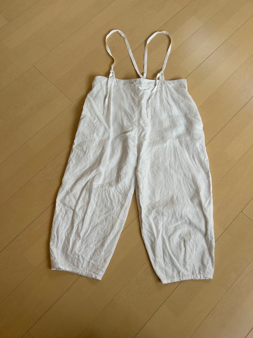 conocone ホワイト吊りズボン