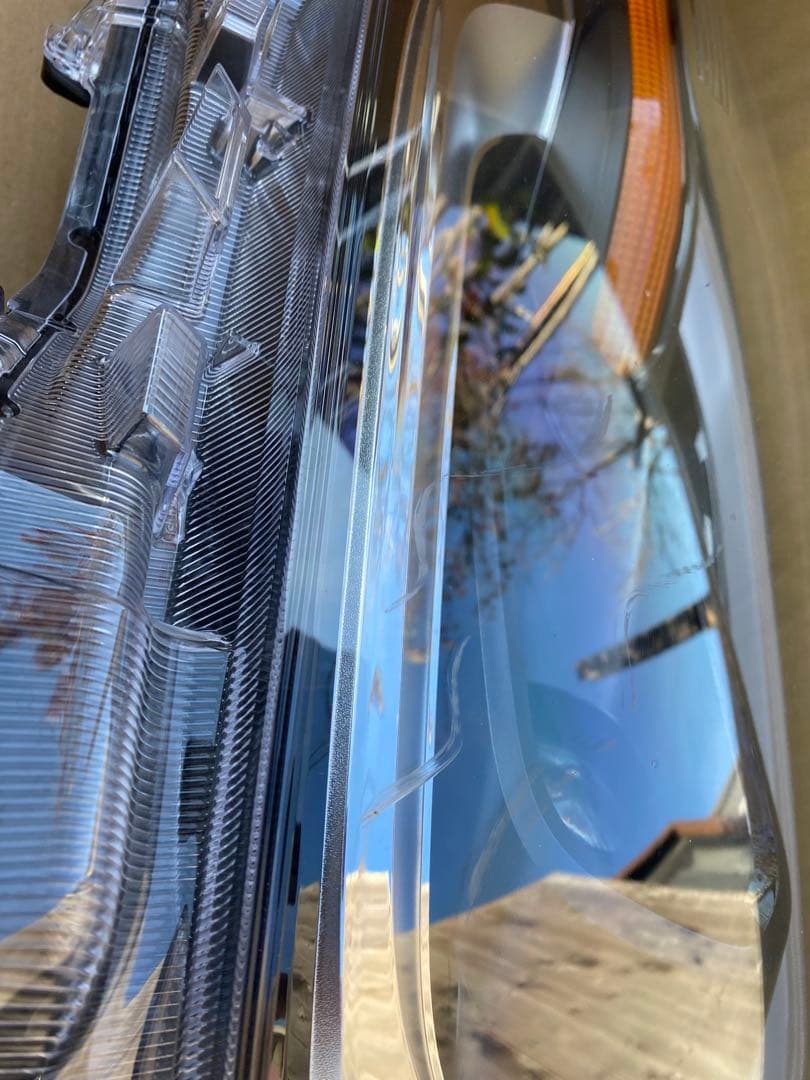 シエンタ　左ヘッドライト