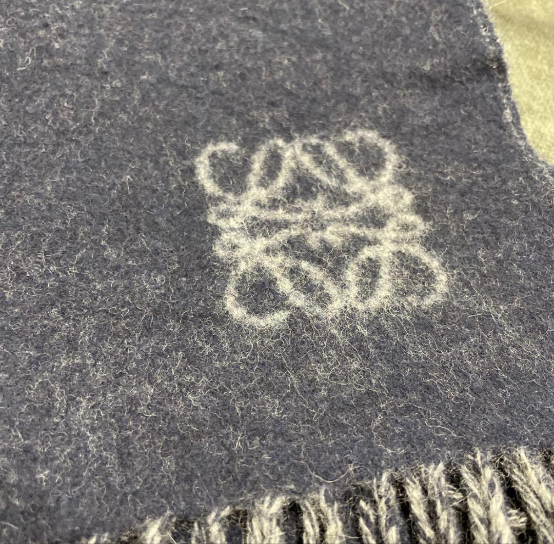 韋*天様 美品！　LOEWE ダークグレー マフラー